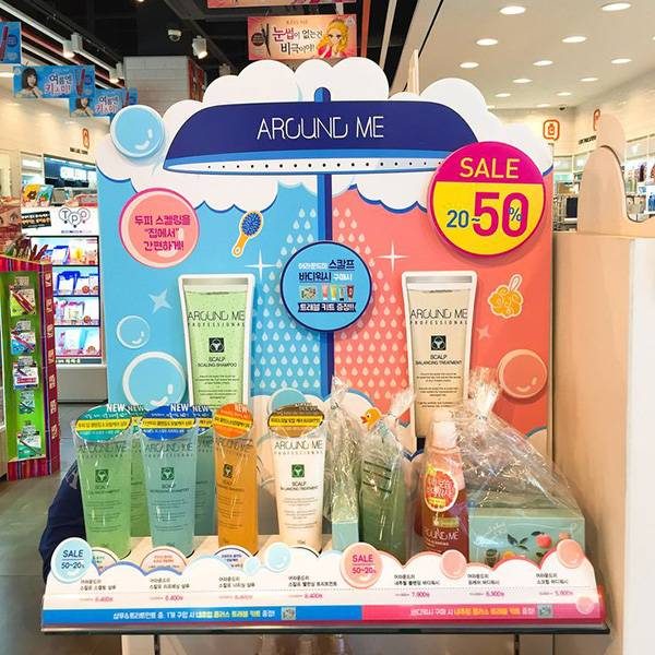 Cosmetics display stand